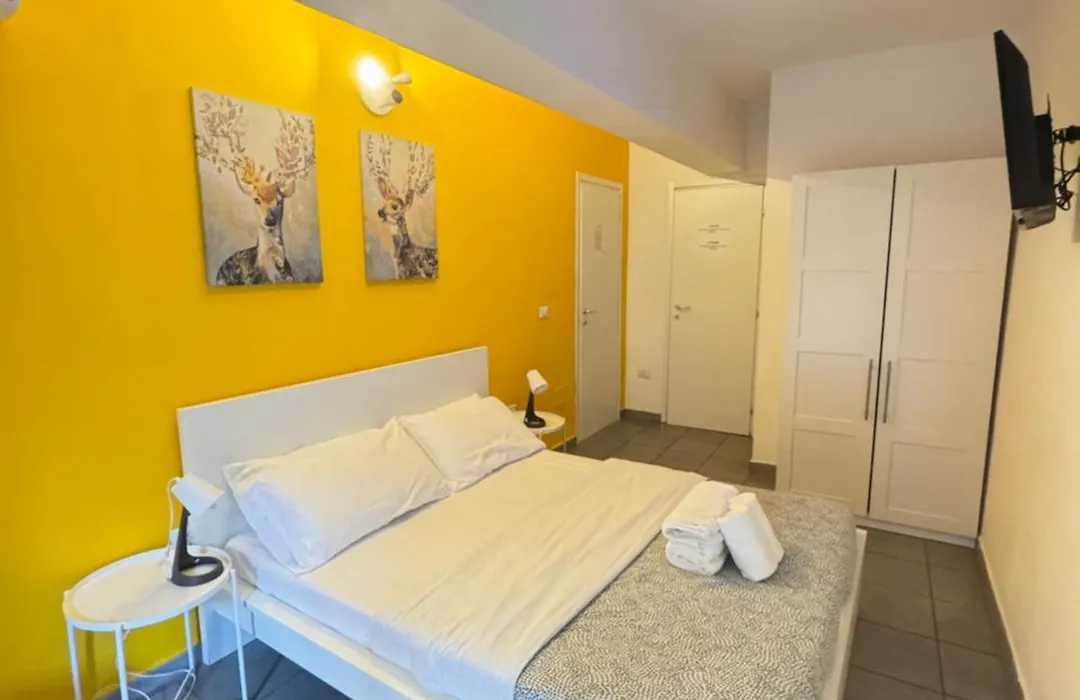 Alexandra Apartment-1